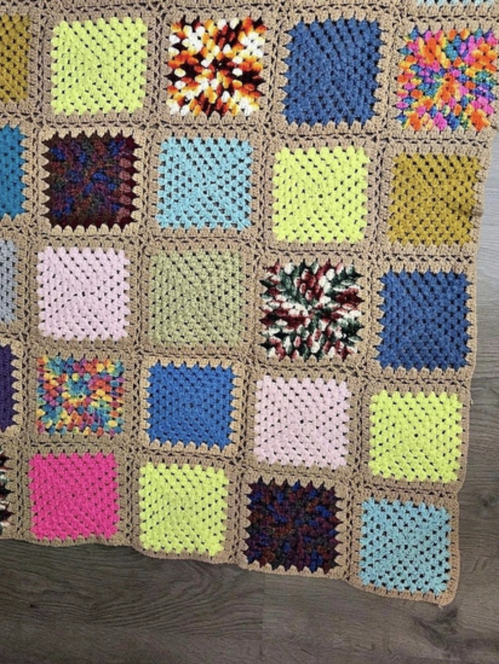 Vintagd Multicolor Crochet Granny Square Duvet Throw